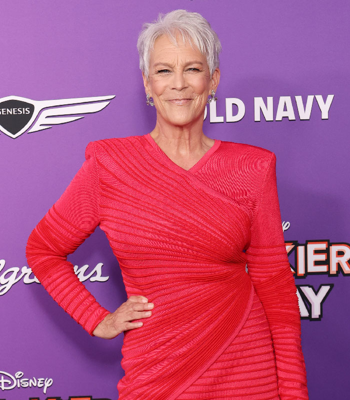 65-Year-Old Allison Janey Goes Pantless On The Red Carpet, Jamie Lee Curtis&#8217; Reaction Goes Viral
