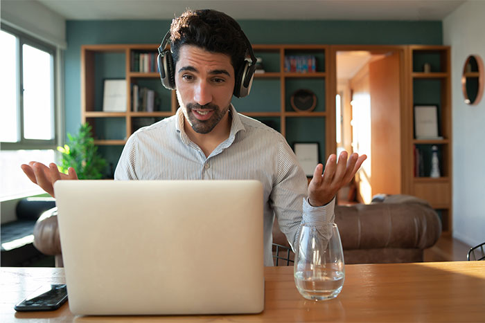 European Man Baffled After American Coworkers Refuse To Call Him By His ‘Offensive’ Last Name