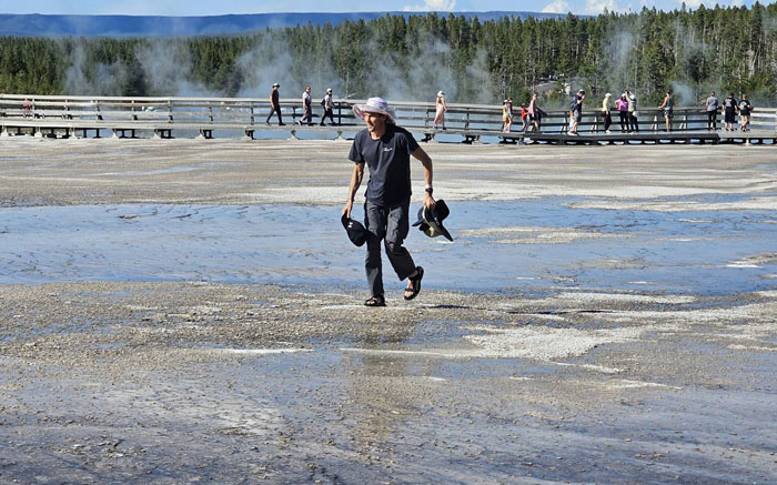 &#8220;And These People Reproduce&#8221;: Guy Violates Yellowstone Trespassing Rules, Netizens Respond Wittily