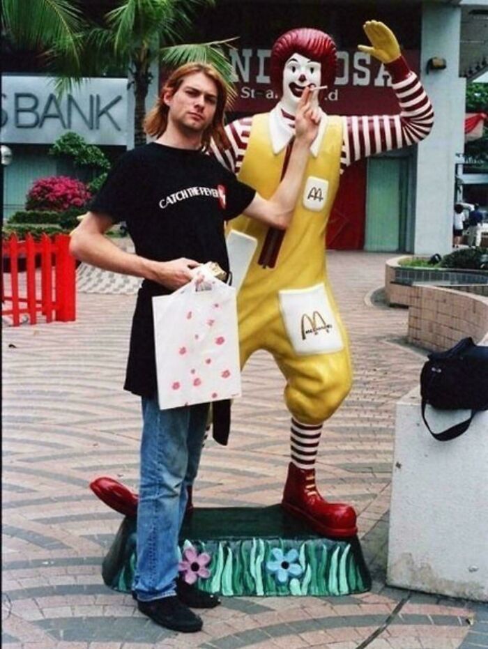 59 Nostalgic Posts To Make You Miss The Simpler, Stranger Days Of The 90s (New Pics)