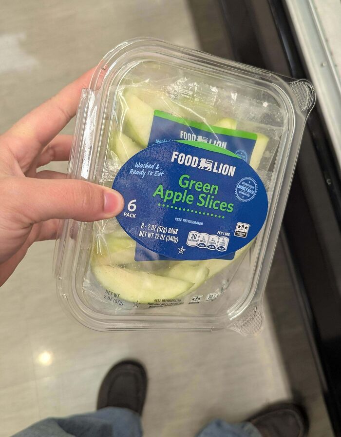 92 Photos That Serve As Brutal Reminders Of How Bad Consumerism Has Gotten (New Pics)