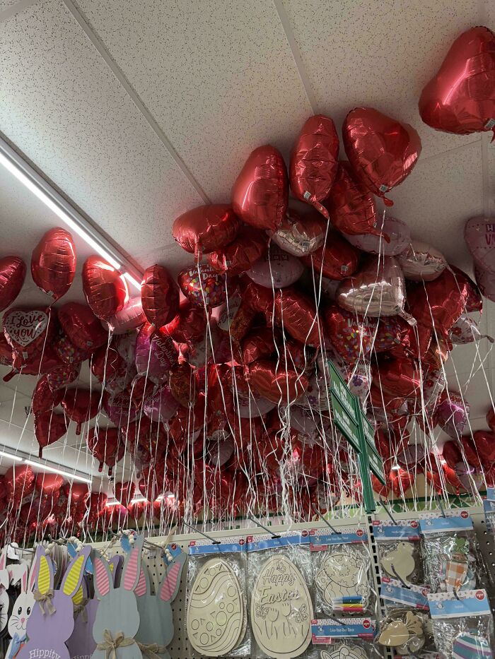 92 Photos That Serve As Brutal Reminders Of How Bad Consumerism Has Gotten (New Pics)
