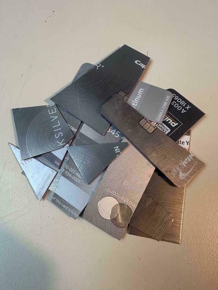 92 Photos That Serve As Brutal Reminders Of How Bad Consumerism Has Gotten (New Pics)