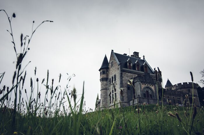 “Puts The Wealth Gap Into Perspective”: 92 Wild Stories To Make You Feel Poorer Than You Are