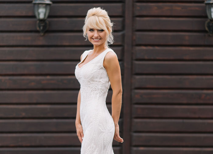 Bride&#8217;s Mom Threatens To Skip The Wedding If Bride Refuses To Let Her Wear White Gown To The Event