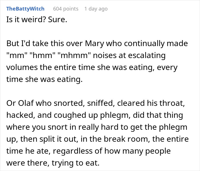 Worker Confronts Woman Over Bizarre Lunchtime Ritual, Office Claims She Went Too Far With Criticism