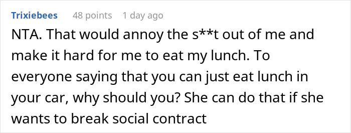 Worker Confronts Woman Over Bizarre Lunchtime Ritual, Office Claims She Went Too Far With Criticism
