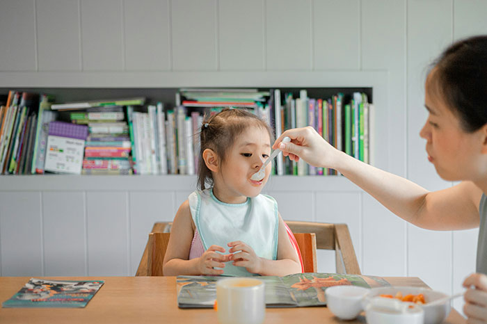 &#8220;Why Is This My Responsibility?&#8221;: 20YO Has Had Enough Of Taking Care Of Half-Siblings, Moves Out