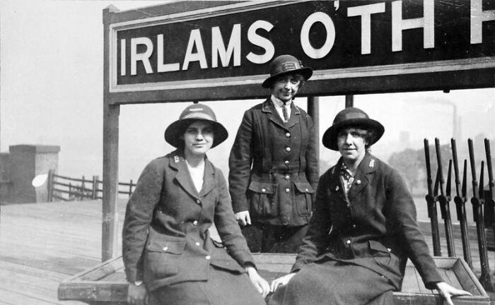 30 Pictures That Show How Women Changed Everything During WWI