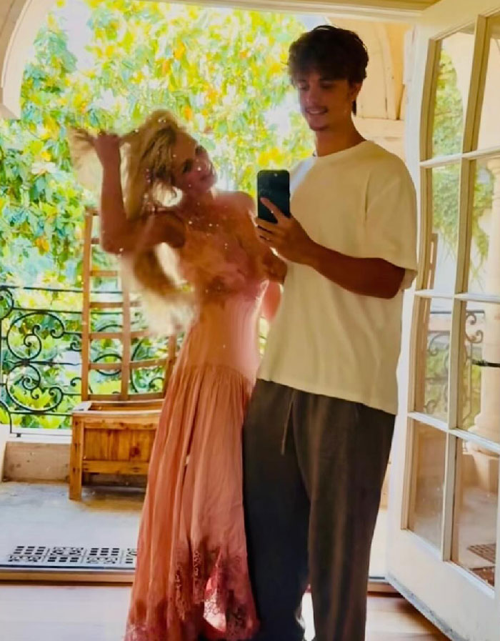 Britney Spears Fans Slam Ex Kevin Federline As He Announces &#8220;Intimate And Transparent&#8221; Memoir