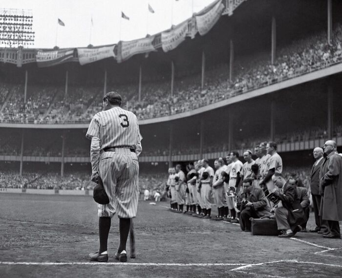 These 31 Somber Photos From History Each Tell A Gut-Wrenching Story