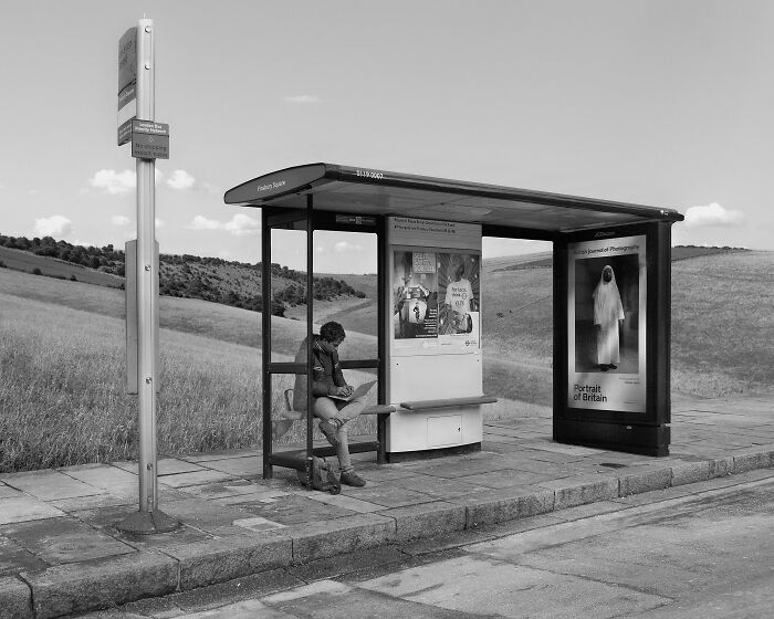 I Took 10 Photos Of City People Acting Normal In The Countryside, And It&#8217;s Unsettling