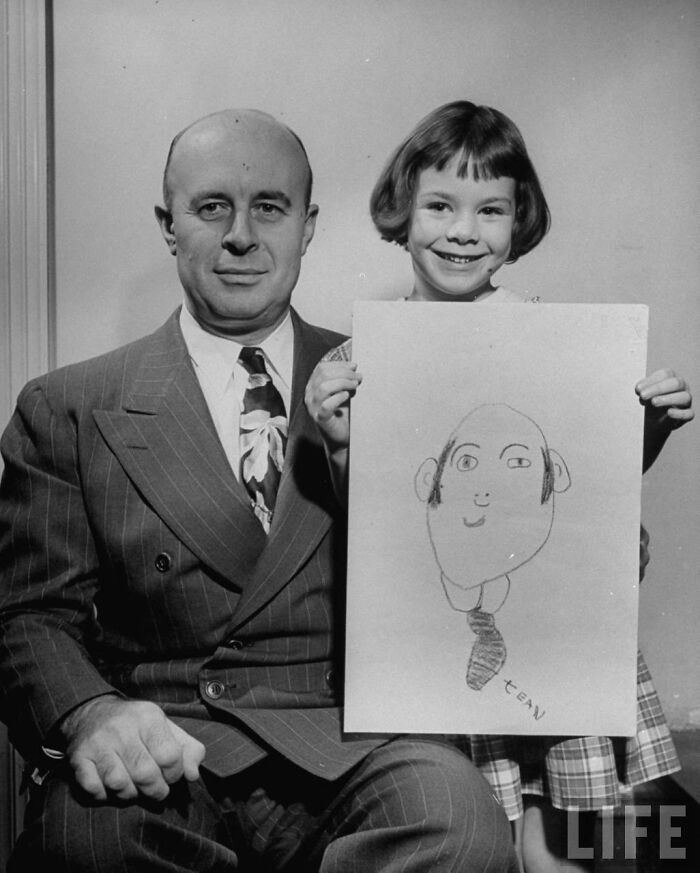 Back In 1949, Kids Were Told To Draw Their Dads From Memory, These 8 Photos Show What Happened