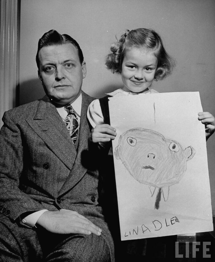 Back In 1949, Kids Were Told To Draw Their Dads From Memory, These 8 Photos Show What Happened