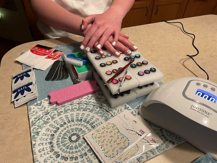 22 New Hobbies That Are Way More Fulfilling Than Doomscrolling