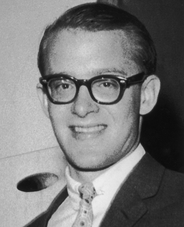 30 Celebrities Who Vanished Without A Trace And Remain Missing Today