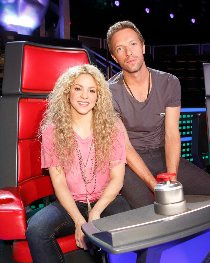 Fans Speculate On Shakira And Chris Martin Romance After Emotional Onstage Moment