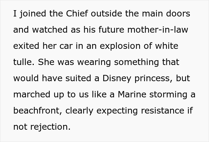 Bride Outsmarts Her Attention-Seeking Mom Who Wears A White Dress By Picking Red For Her Gown
