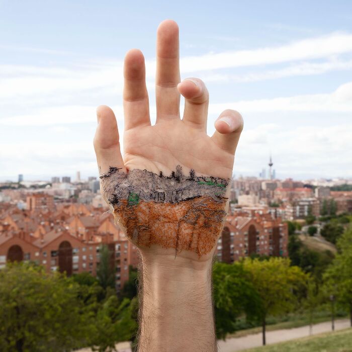 21 Emotional Photos Of A Man Who Stitches Landscapes Into His Skin