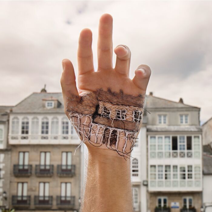 21 Emotional Photos Of A Man Who Stitches Landscapes Into His Skin