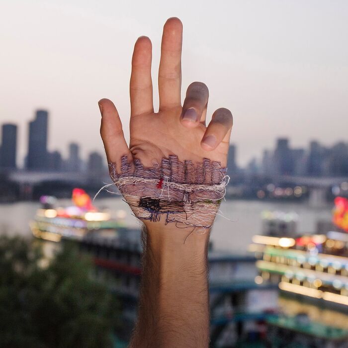 21 Emotional Photos Of A Man Who Stitches Landscapes Into His Skin