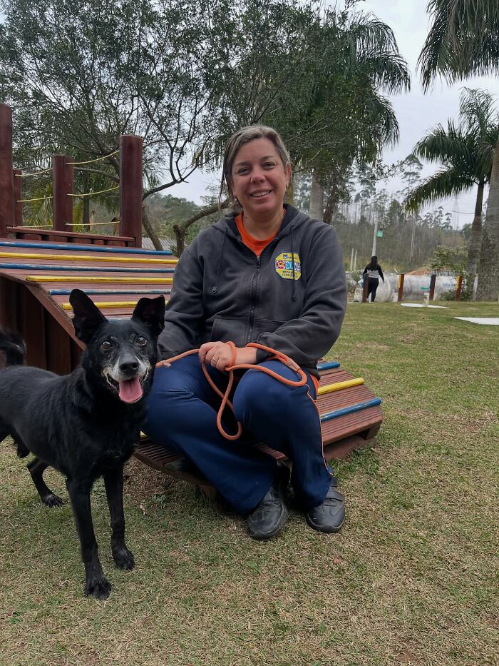 66 Photos That Capture The Pure Joy Of Shelter Dogs On Their Weekly Walks