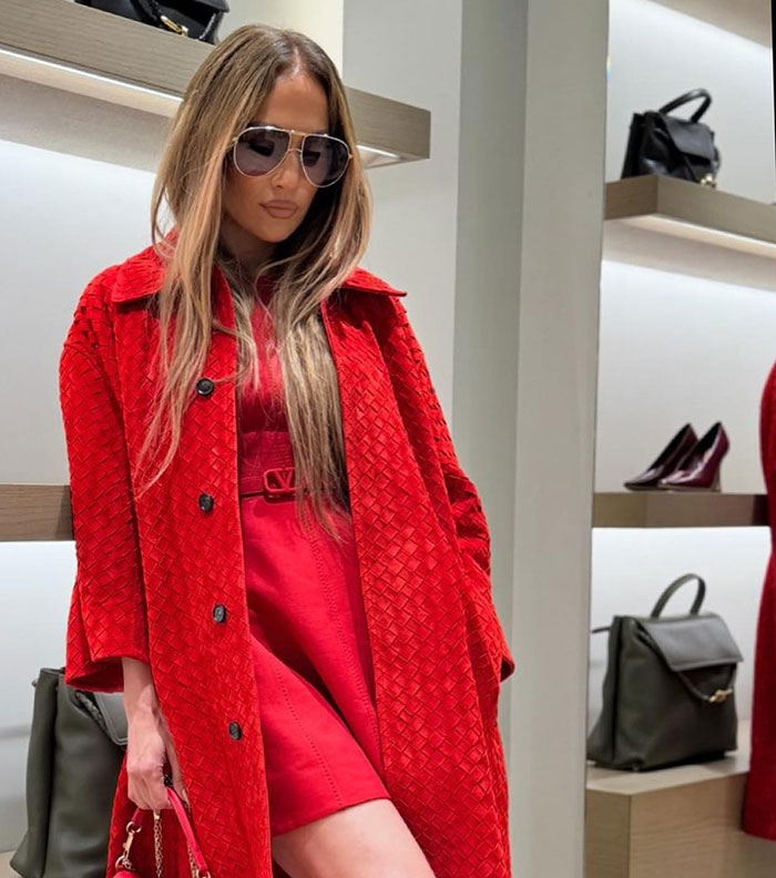 &#8220;Finally, A Man Told Her No&#8221;: Jennifer Lopez Faces Embarrassing Moment Abroad