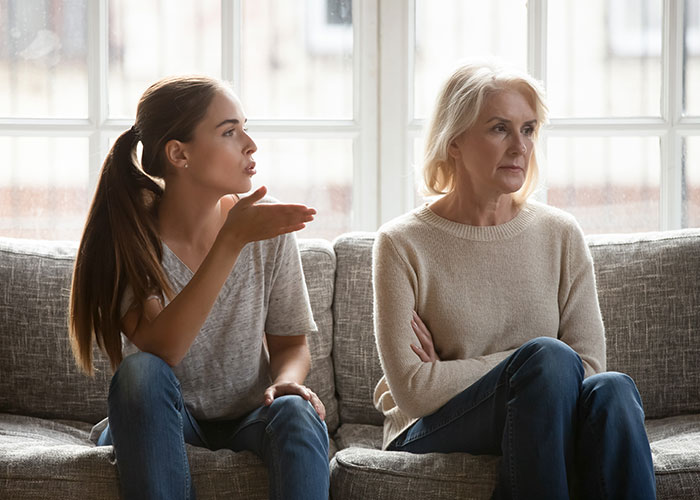 &#8220;Outstayed Your Welcome&#8221;: People Give 28 Y.O. A Reality Check When She Can&#8217;t Leave Parents Alone