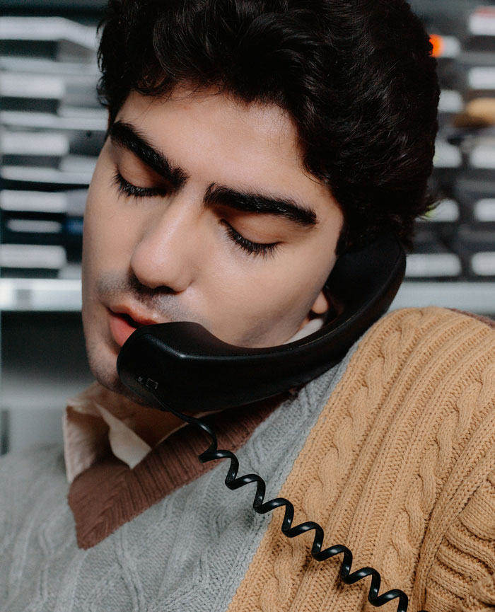This Man Got Fed Up With Wrong Number Calls, Started To Act Like A Receptionist, Causing Chaos