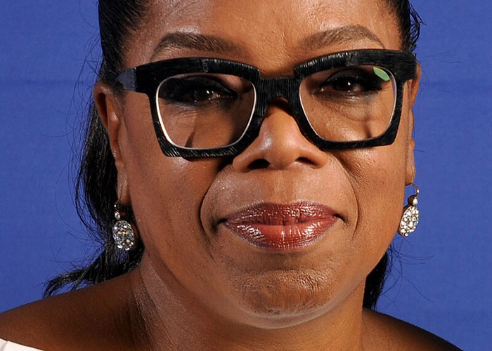 “Tipped Me Almost 100%”: 53 People Share Their Craziest Celeb Encounter Stories
