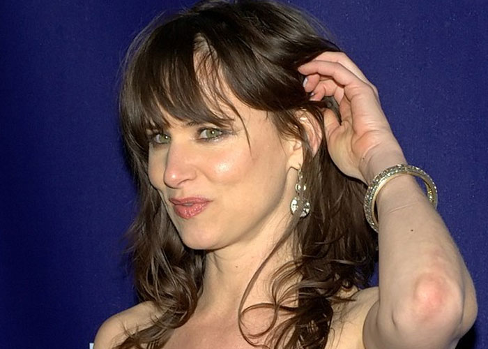 “Tipped Me Almost 100%”: 53 People Share Their Craziest Celeb Encounter Stories
