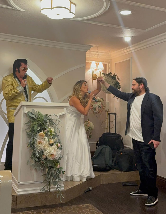 “Forced Marriage Or Kidnapping”: Bride’s Elvis Serenade At Vegas Wedding Scares Off Groom