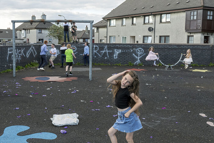 50 Unforgettable Street Photos That Turn Everyday Life Into Art