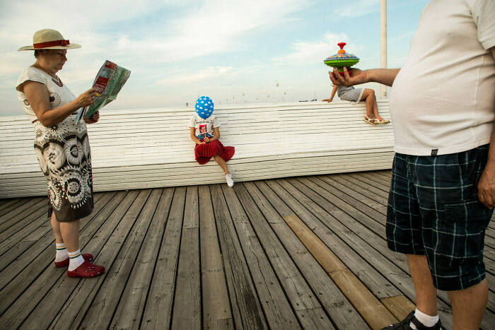 50 Unforgettable Street Photos That Turn Everyday Life Into Art