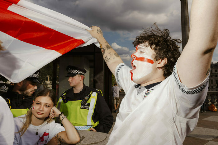 50 Unforgettable Street Photos That Turn Everyday Life Into Art