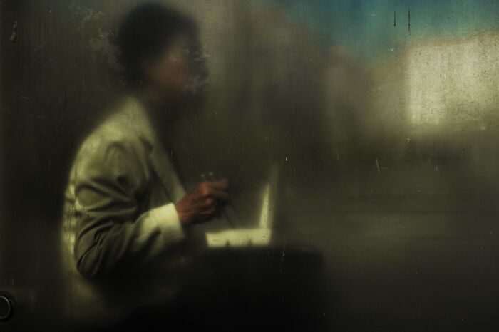 50 Unforgettable Street Photos That Turn Everyday Life Into Art