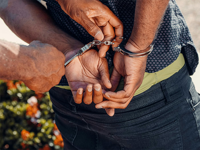 “I’m Not Crazy” 42 Stories About The Most Memorable Wild Situations Cops Had To Deal With