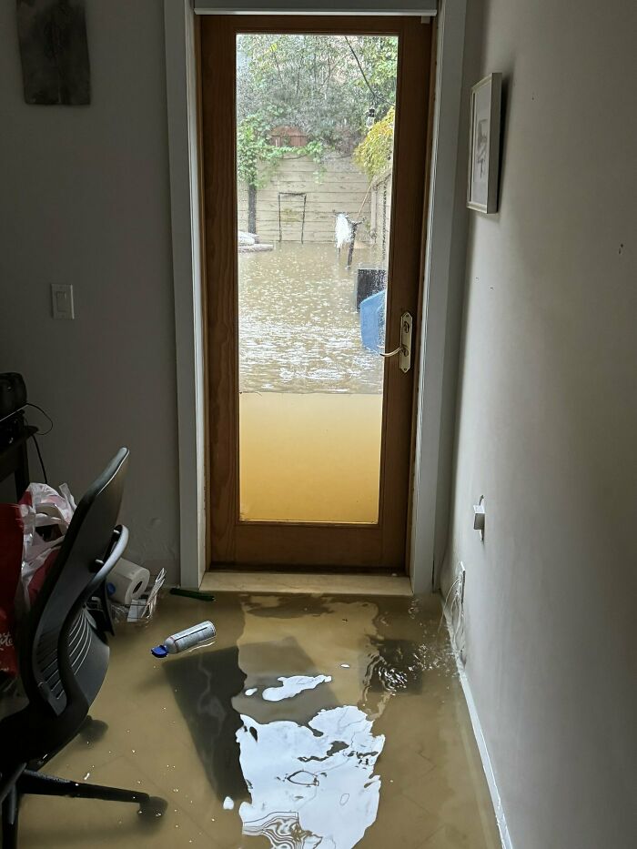 “I Think God Hates Me”: 59 Wild Pics Of Mother Nature Doing Things On Its Own Terms (New Pics)