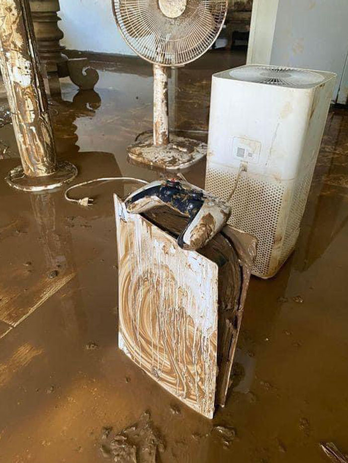 “I Think God Hates Me”: 59 Wild Pics Of Mother Nature Doing Things On Its Own Terms (New Pics)
