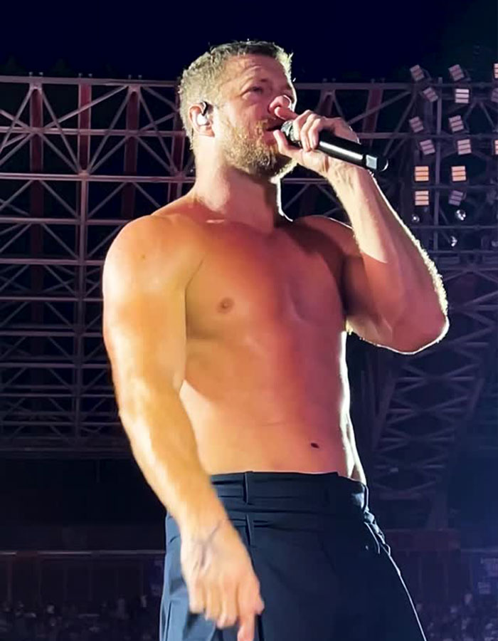How Dan Reynolds Turns Going Shirtless Into A Statement Against Toxic Masculinity