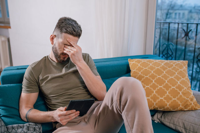 Man Defends His Wife And Cuts Off His Parents, Is Confused When She Suggests Reconnecting
