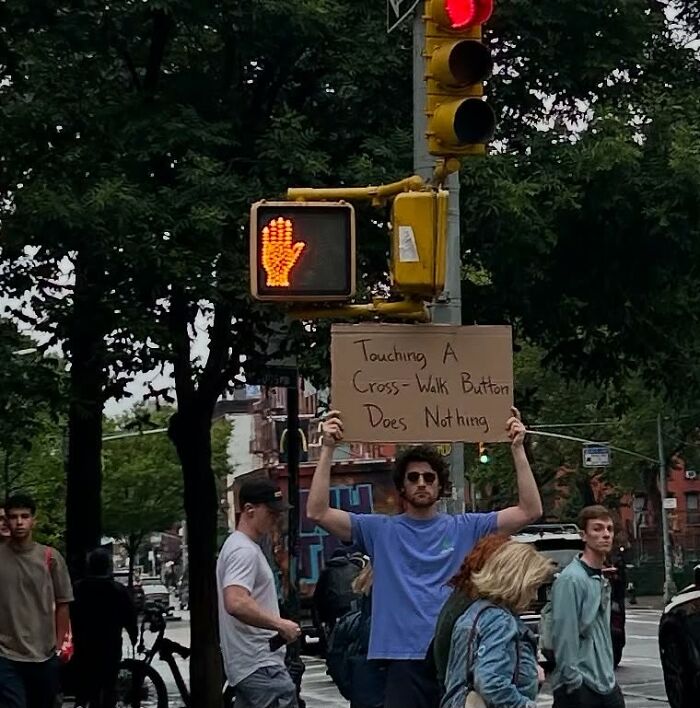 58 Times “Dude With The Sign” Wrote Down What Everyone Is Thinking But Not Saying Out Loud (New Pics)