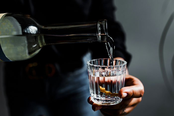 44 Stories Of Bar Staff And Customers Protecting Women Who Were Getting Creeped Out By Men