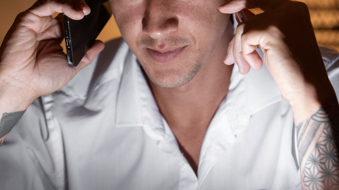 44 Stories Of Bar Staff And Customers Protecting Women Who Were Getting Creeped Out By Men