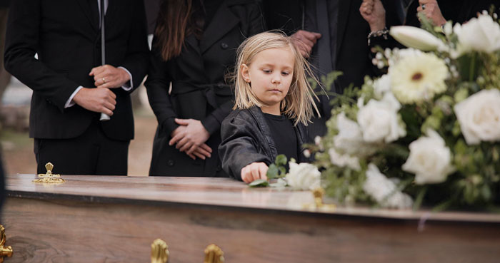 New Wife Demands Kids And Husband&#8217;s Family ‘Erase’ His Late Wife, SIL Tells Her Off Immediately