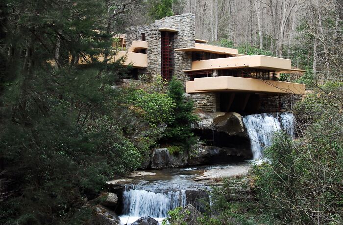 34 Remarkable Historic Homes That Define America’s Architectural Heritage