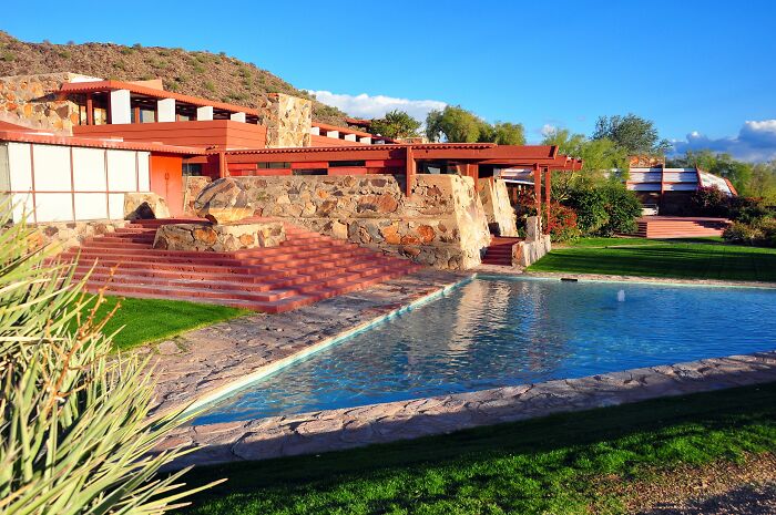 34 Remarkable Historic Homes That Define America’s Architectural Heritage