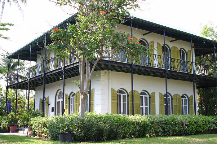 34 Remarkable Historic Homes That Define America’s Architectural Heritage