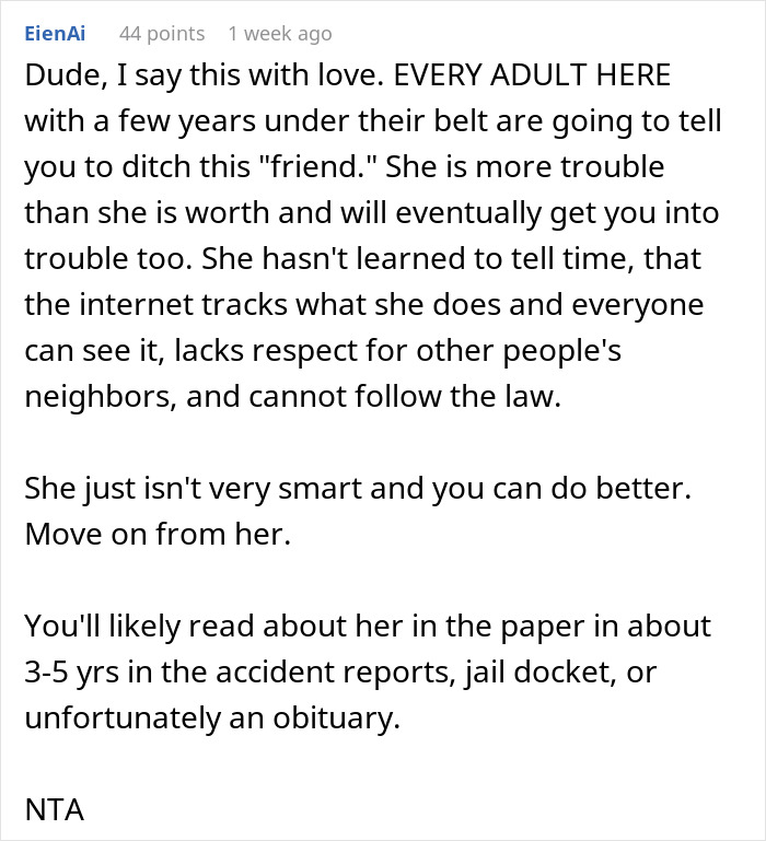 “AITA For Refusing To Let My Friend Into My House After She Was Over 6 Hours Late?”