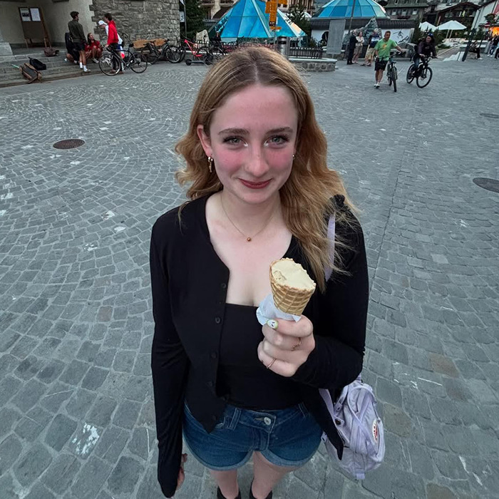 Woman Joins &#8220;Anti-Loneliness Club&#8221; To Make New Friends—It Turns Out To Be The &#8216;Cruelest Prank Ever&#8217;